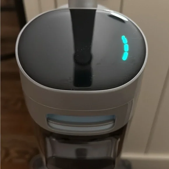 Tineco Floor Washer Vacuum and Mop 5 Series Cordless - Picture 7 of 12